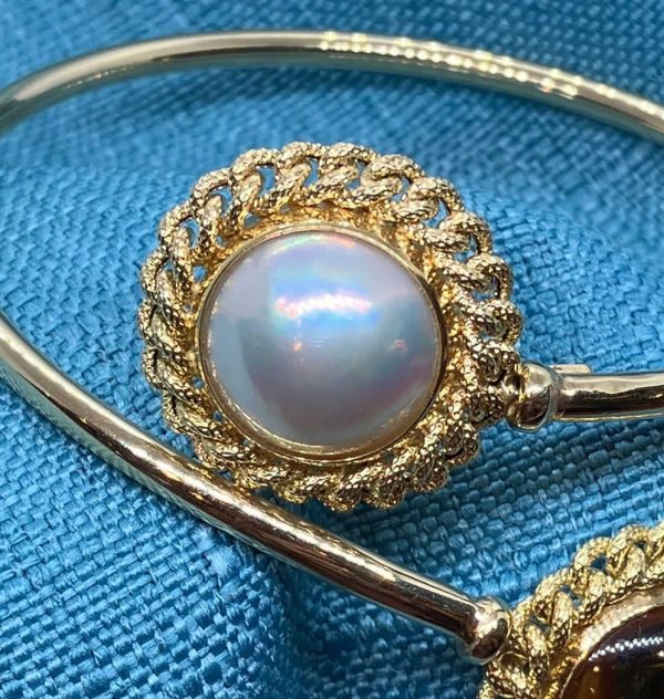 Bracciale in oro giallo, pezzo unico con ambra e perla mabe