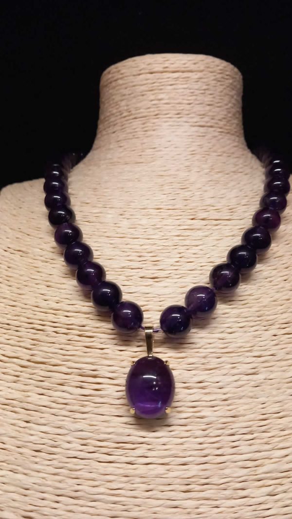 Collana di ametiste sferiche da 10 mm con centrale in ametista naturale