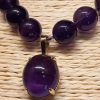 Collana di ametiste sferiche da 10 mm con centrale in ametista naturale - immagine 2