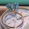 Anello in topazio azzurro taglio a finestra 10x14 realizzato a mano in oro 9 kt I LACCI - immagine 2