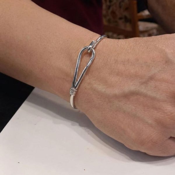 Bracciale in arg 925 rigido eseguito a mano